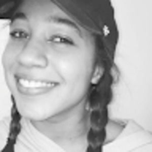 Meet your Posher, Khadija